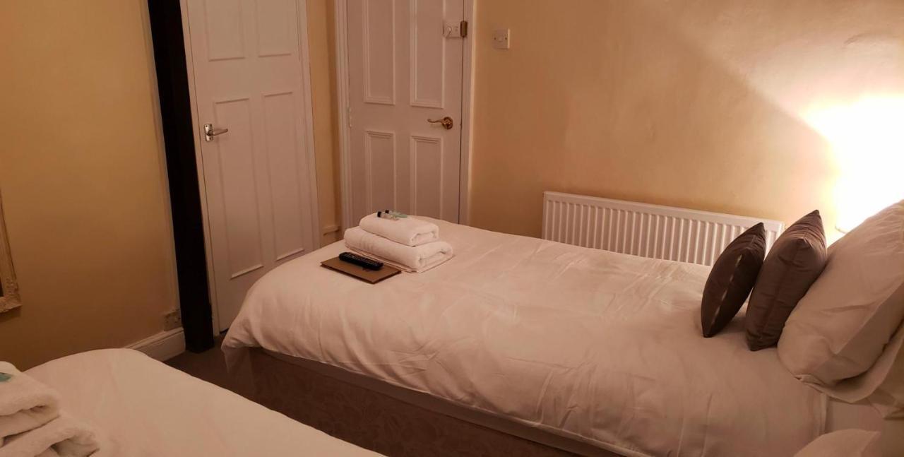 The George Inn Lower Brailes Esterno foto